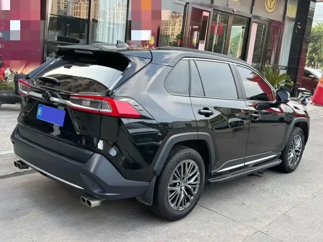Toyota Wildlander — Фото автомобиля 4