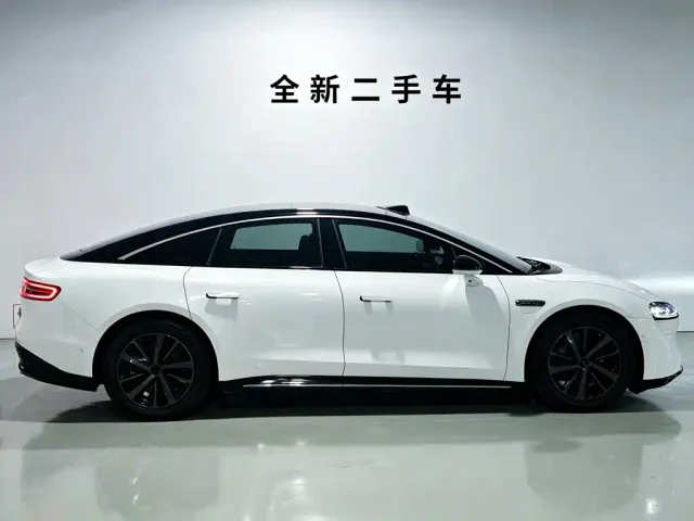 Luxeed S7 — Фото автомобиля 3