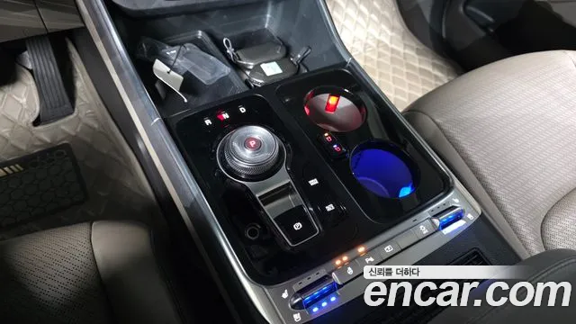 Kia Carnival 4th Gen — Фото автомобиля 12