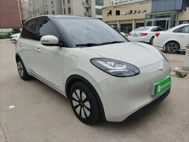 Wuling Bingo — Фото автомобиля 3