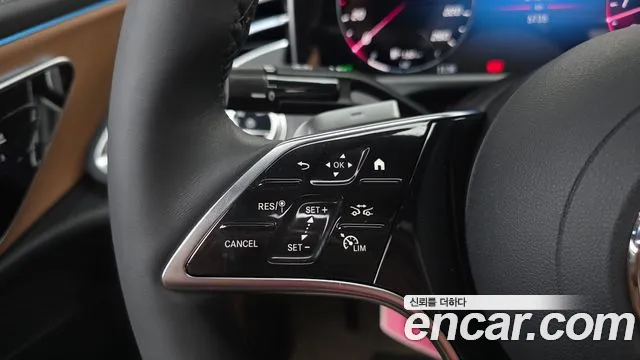 Mercedes-Benz E-Class — Фото автомобиля 17