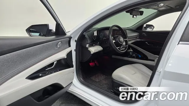 Hyundai Avante — Фото автомобиля 15