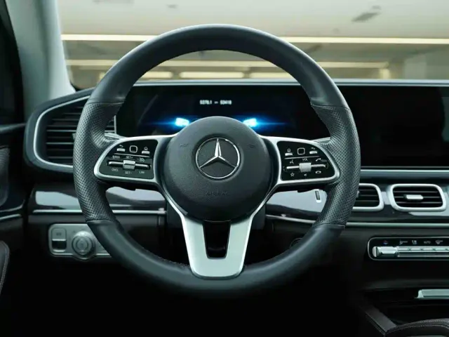 Mercedes-Benz GLE-Class — Фото автомобиля 15