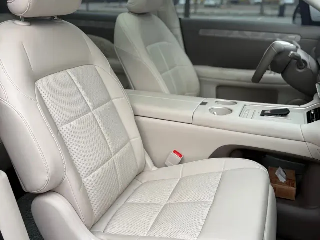 IM Motors LS6 — Фото автомобиля 10