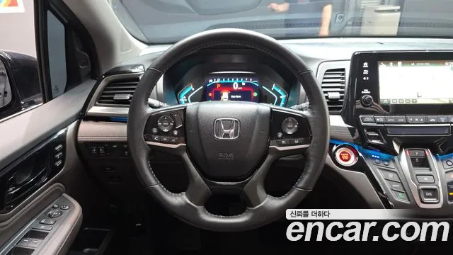 Honda Odyssey — Фото автомобиля 10