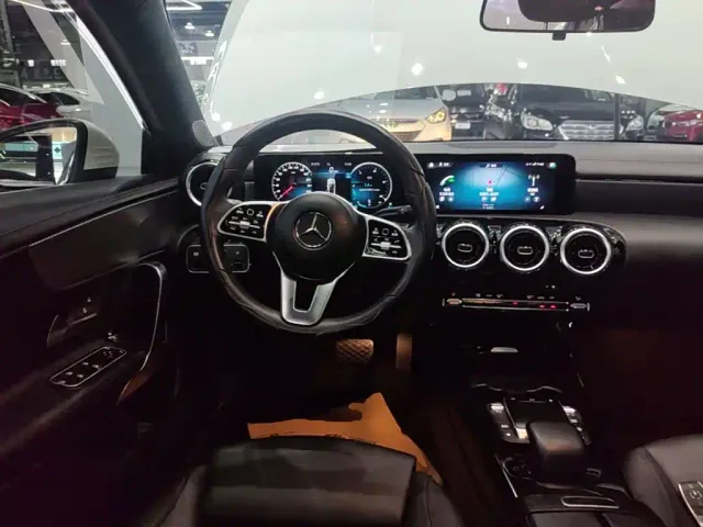 Mercedes-Benz A-Class — Фото автомобиля 10
