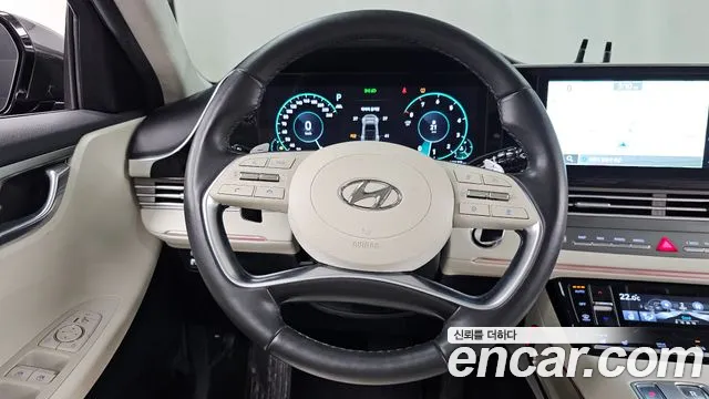 Hyundai Grandeur New — Фото автомобиля 19