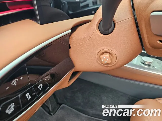 Genesis GV70 — Фото автомобиля 7