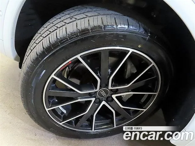 Audi Q5 FY — Фото автомобиля 6