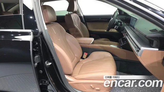 Hyundai Grandeur GN7 — Фото автомобиля 11