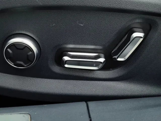 Geely Galaxy E8 — Фото автомобиля 26