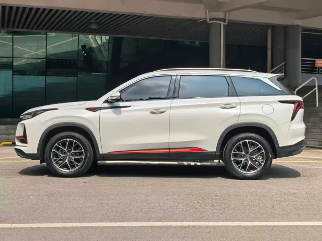 Changan CS75 Plus — Фото автомобиля 5