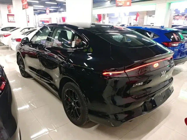 IM Motors LS6 — Фото автомобиля 4