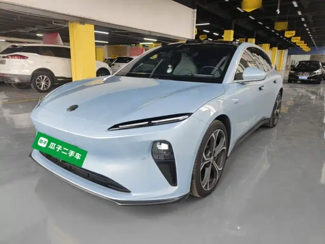 Фотография автомобиля — Nio ET5 Touring
