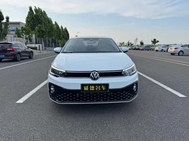 Volkswagen Lavida — Фото автомобиля 2