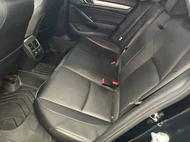 Honda Accord — Фото автомобиля 16