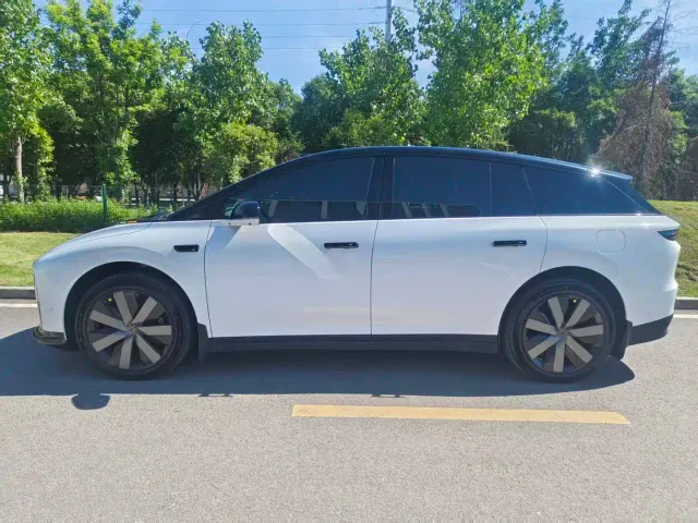 Li Auto i6 — Фото автомобиля 6