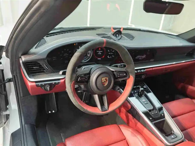 Porsche 911 — Фото автомобиля 15