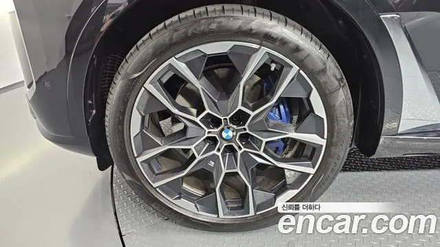 BMW X7 — Фото автомобиля 5