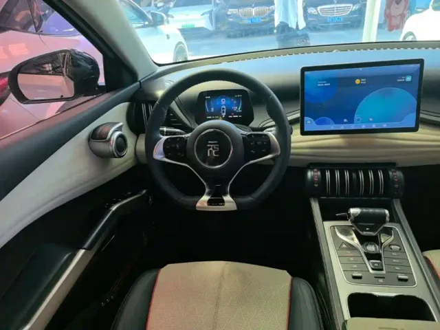 BYD Yuan PLUS — Фото автомобиля 10