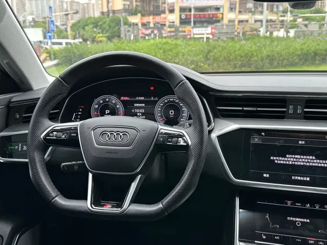 Audi A7 — Фото автомобиля 30