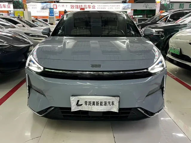 Geely Galaxy L6 — Фото автомобиля 2