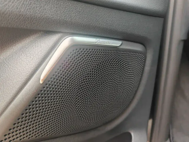 Mercedes-Benz V-Class — Фото автомобиля 16