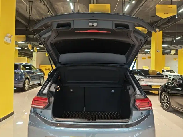 Volkswagen ID.3 — Фото автомобиля 18