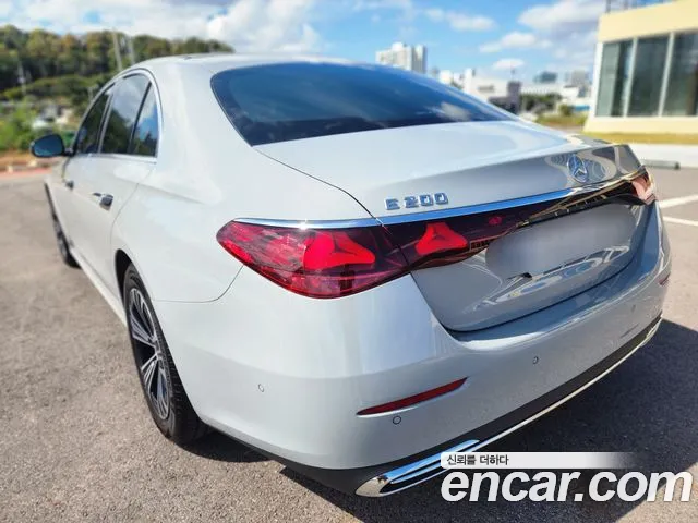 Mercedes-Benz E-Class W214 — Фото автомобиля 4