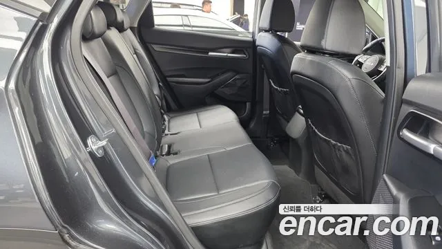 Kia Seltos — Фото автомобиля 17