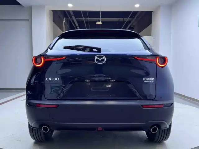 Mazda CX-30 — Фото автомобиля 5