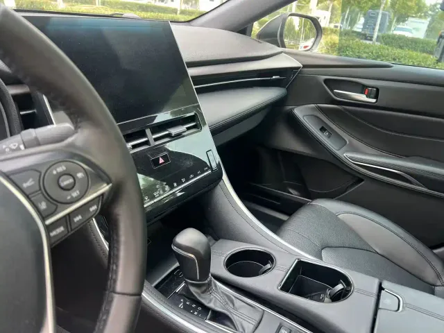Toyota Avalon — Фото автомобиля 16