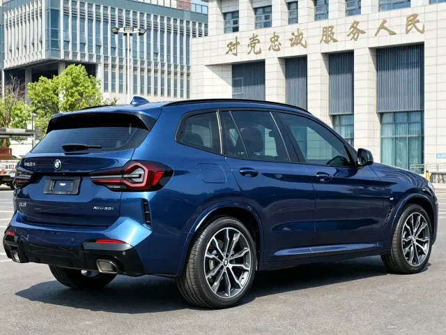 BMW BMW X3 2022 Facelift xDrive30i Leading M Shadow Edition — Фото автомобиля 7
