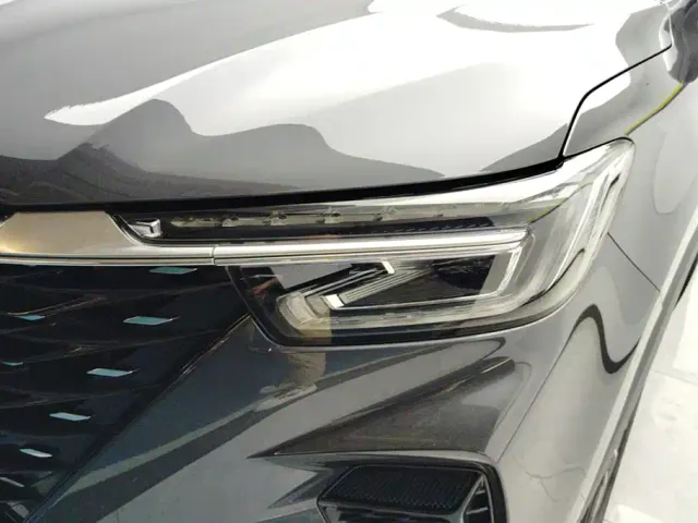 Roewe RX5 — Фото автомобиля 5