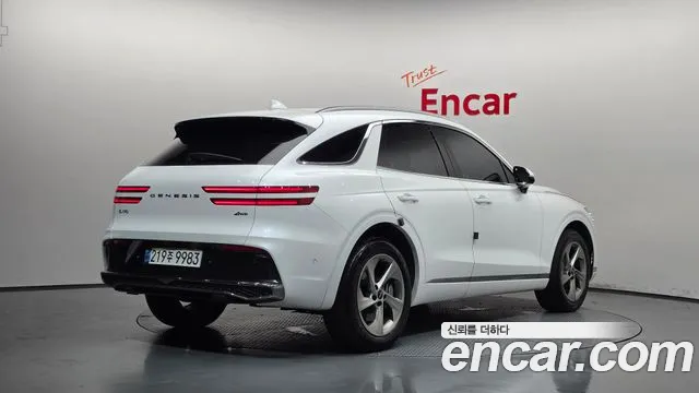 Genesis GV70 2.5T Бензин AWD — Фото автомобиля 2