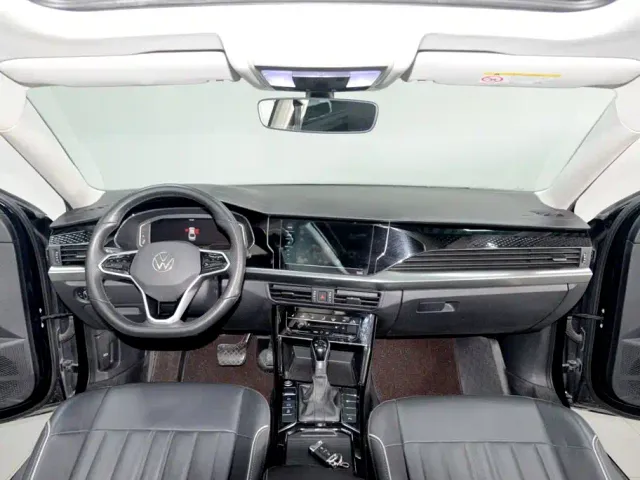 Volkswagen Passat — Фото автомобиля 12