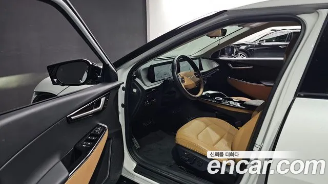 Kia EV6 — Фото автомобиля 15
