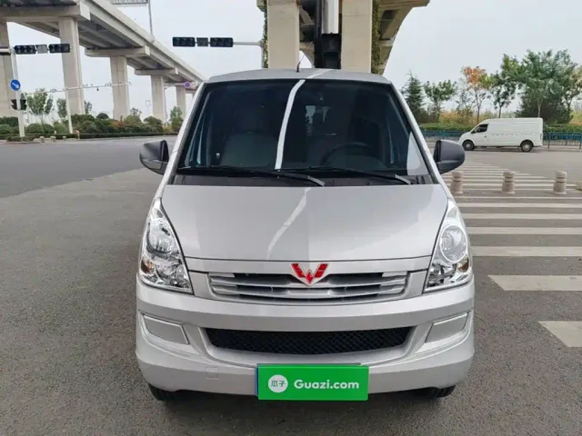 Wuling Rongguang S — Фото автомобиля 2