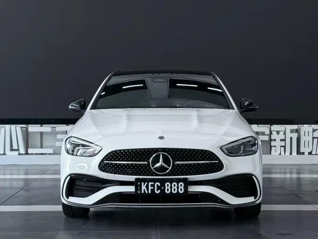 Mercedes-Benz C-Class — Фото автомобиля 2