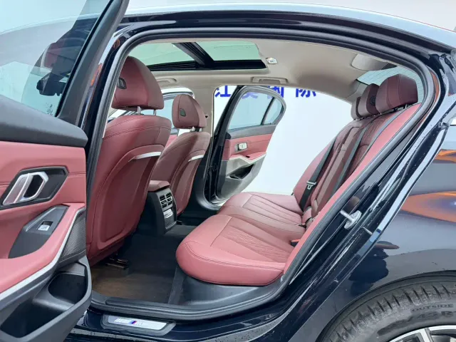 BMW 3 Series — Фото автомобиля 12