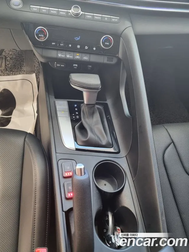 Hyundai Avante CN7 — Фото автомобиля 16