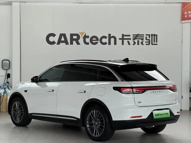 Leapmotor C11 — Фото автомобиля 7