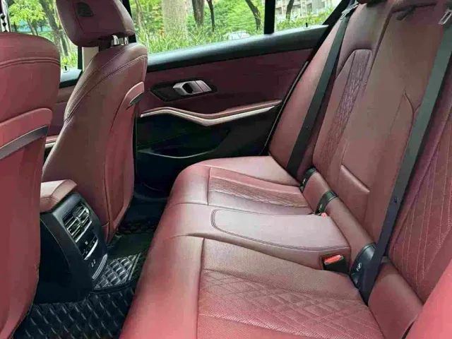 BMW 3 Series — Фото автомобиля 10