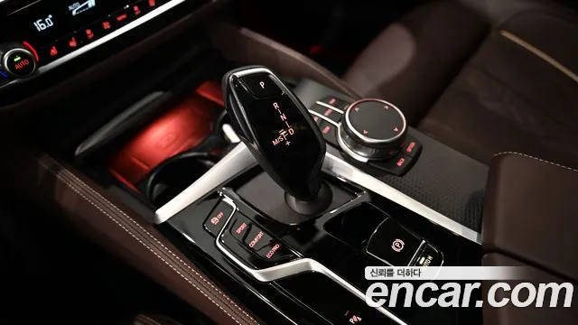 BMW 5-Series 5 серия (G30) 523d xDrive M Sport — Фото автомобиля 9
