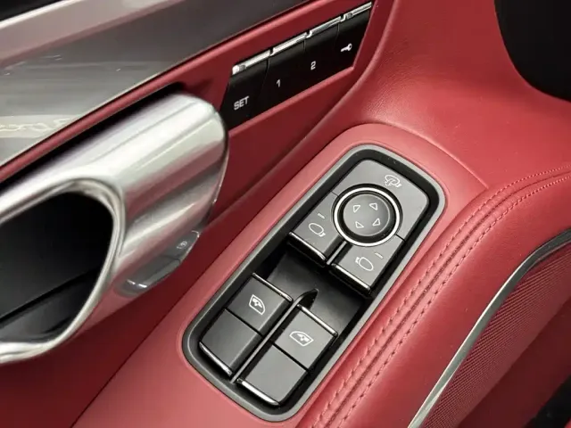 Porsche Porsche 718 2022 Boxster 2.0T — Фото автомобиля 25