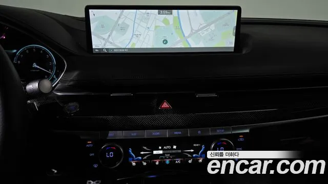 Genesis G80 RG3 — Фото автомобиля 12