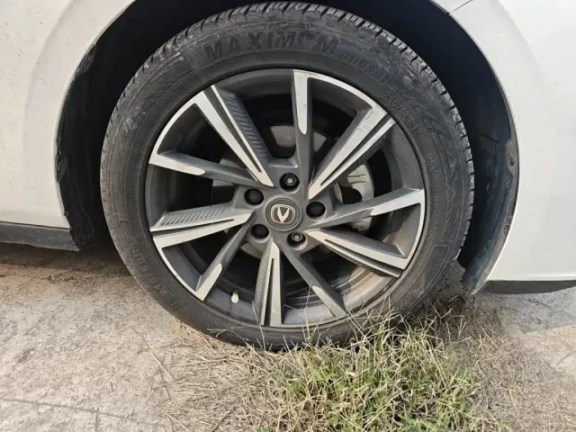 Changan Lamore — Фото автомобиля 24