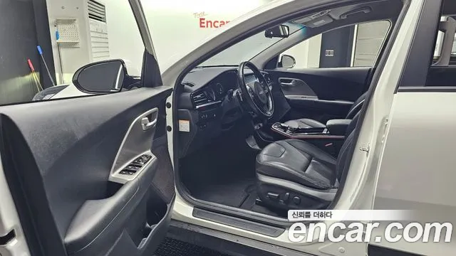 Kia Niro — Фото автомобиля 15