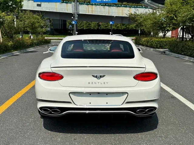 Bentley Continental — Фото автомобиля 5