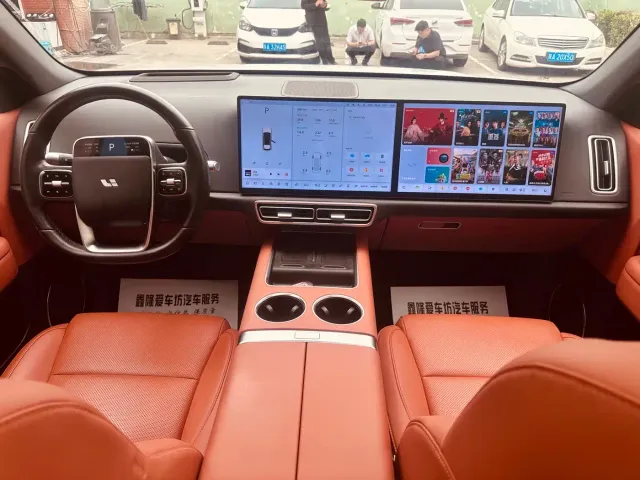 Li Auto L6 — Фото автомобиля 11